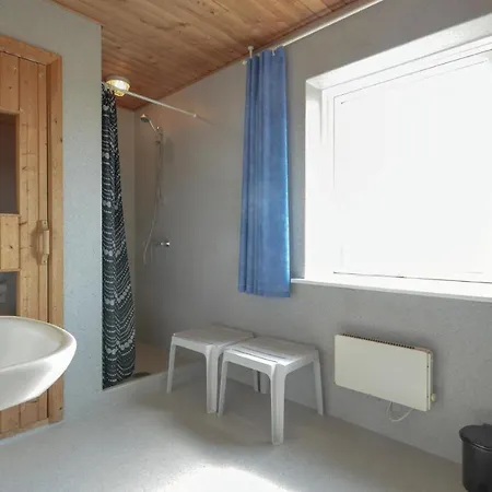 Four-bedroom In Hébergement de vacances